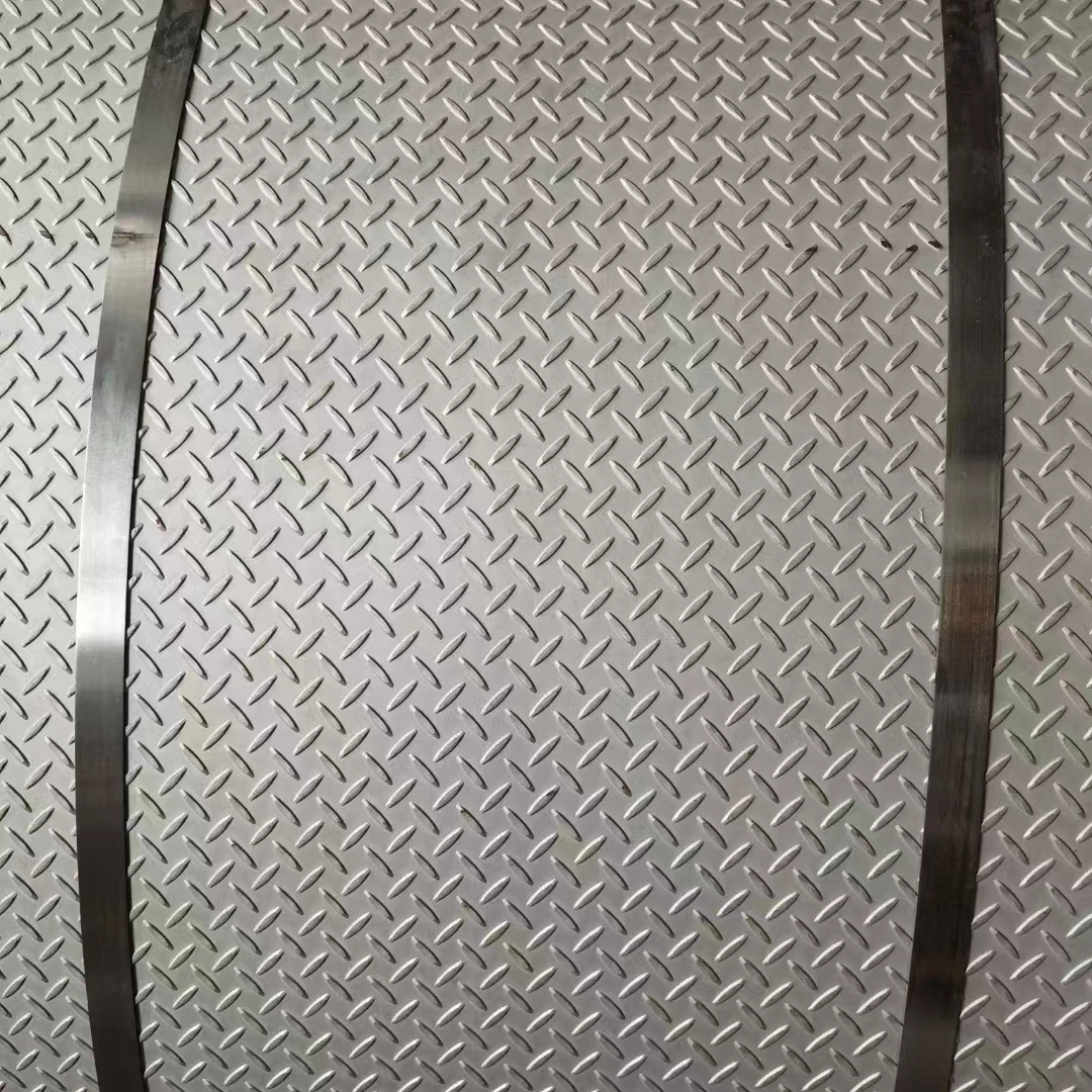 Checkered Stainless Steel Sheet Embossed Stainless Steel Plate 304 316 Hot Rolled Stainless Steel Checkered Sheet